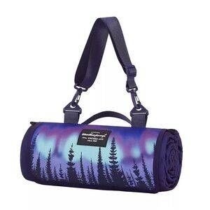 Weatherproof vintage outdoor blanket packable NWT